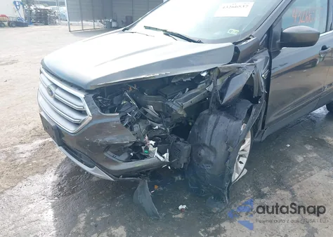 2017 Ford Escape Se из США, поврежденный, VIN 1FMCU0GD1HUF03000